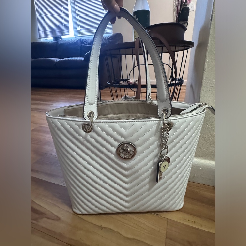 Guess hand bag